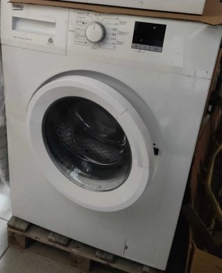 Máquina de Lavar Beko WTE 7611 BW