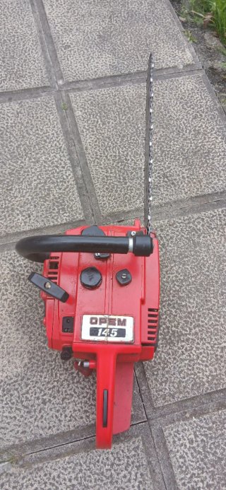 Motosierra OPEM 145 Roja