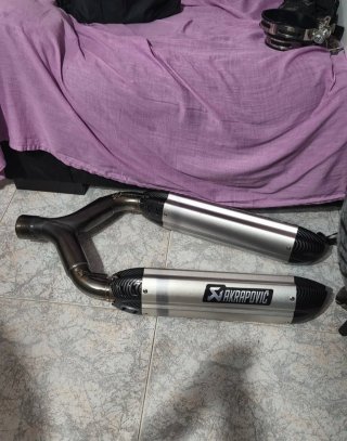 Escapes Akrapovic para Aprilia Shiver-Dorsoduro