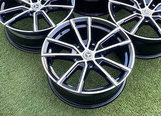 Llantas Originales BMW / Mercedes 18" - Impolutas