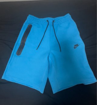 Pantalón corto Nike azul claro