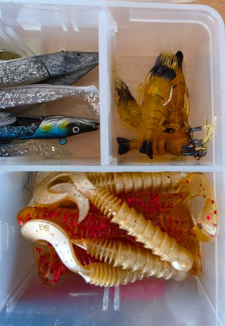 Caja Vinilos Pesca Spinning Ligero
