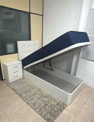 Sofá Chaiselongue 399€ y otros muebles