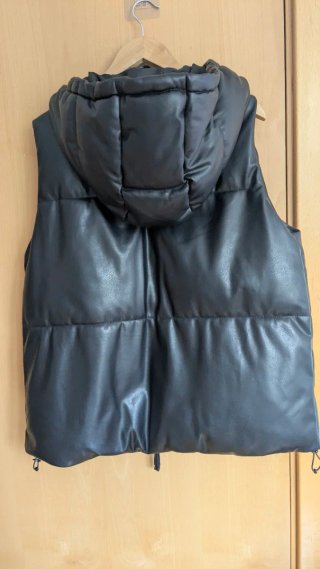 Chaleco acolchado negro Stradivarius