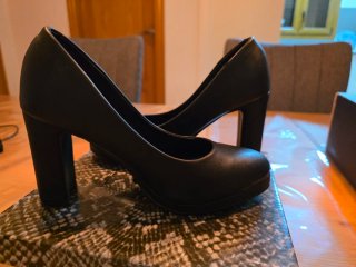 Zapatos de tacón negros