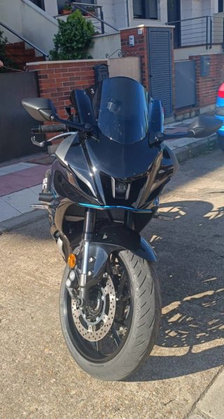 Yamaha R7 Negra