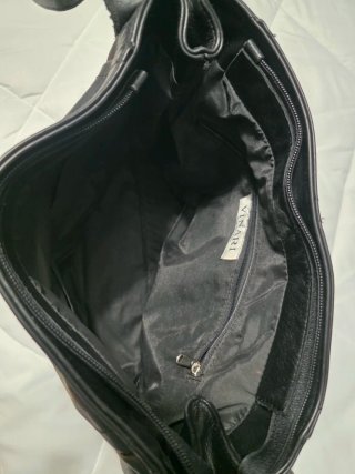 Bolso de piel negro
