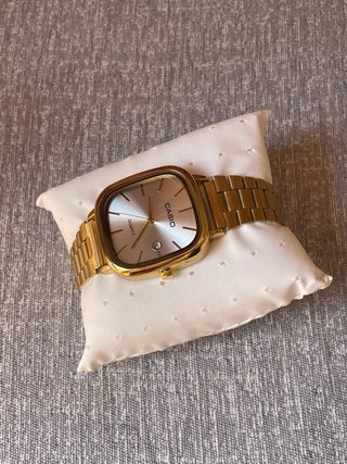 Reloj Casio Vintage Dorado y Blanco