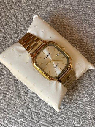 Reloj Casio Vintage Dorado y Blanco