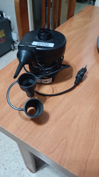 Colchón hinchable Intex más inflador eléctrico