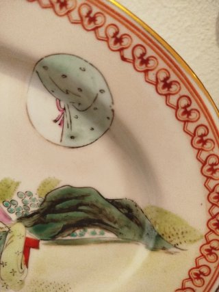 Plato decorativo antiguo