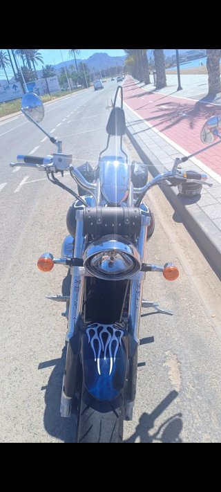 Suzuki Intruder M 800 Cruiser Negra