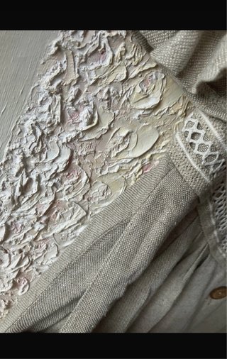 Vestito beige con bottoni e tasche