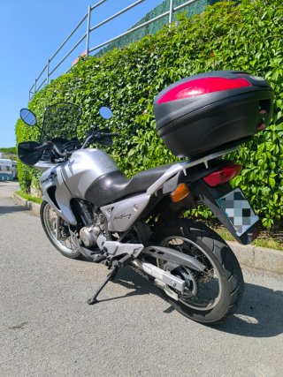 Honda Transalp XL650V.