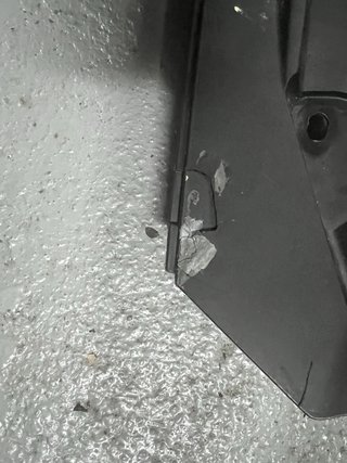 Paso de rueda o porta batería Aprilia RSV4