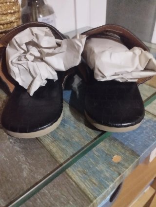 Ciabatte nere effetto pelle