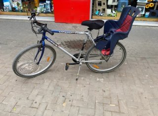 Bicicleta Decathlon Vitamin con silla para niño