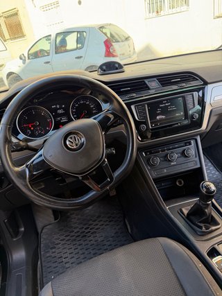 Volkswagen Touran 2016