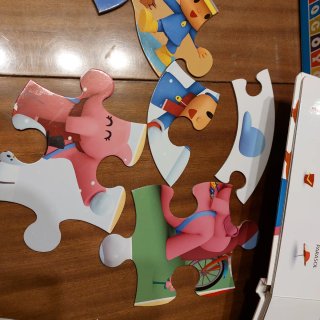 Puzzle gigante POCOYÓ + libro