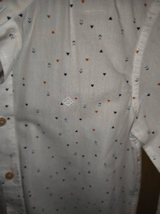 Camisa niño estampada talla 5-6.