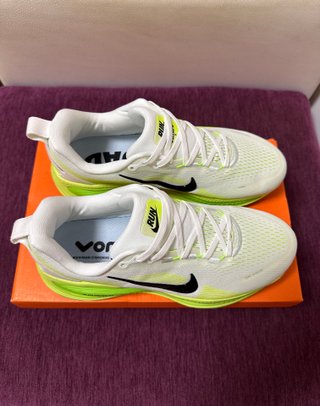 Nike Vomero 18 NUEVAS