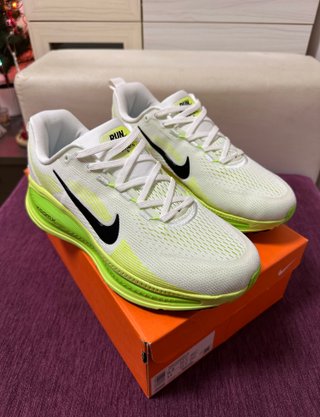 Nike Vomero 18 NUEVAS