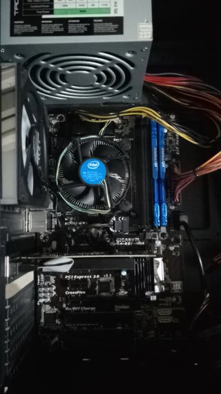 Pc sobremesa Oficina.