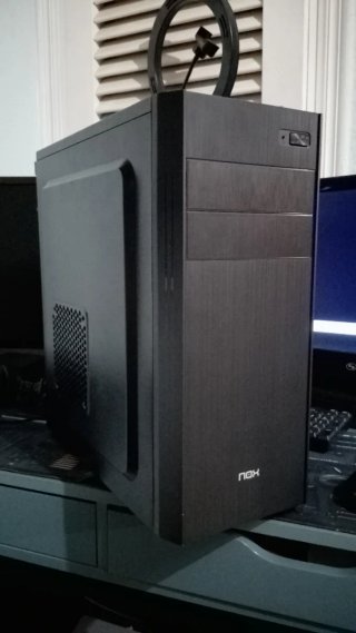 Pc sobremesa Oficina.