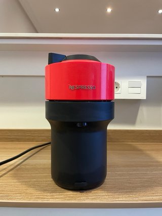 Cafetera Nespresso Vertuo Roja