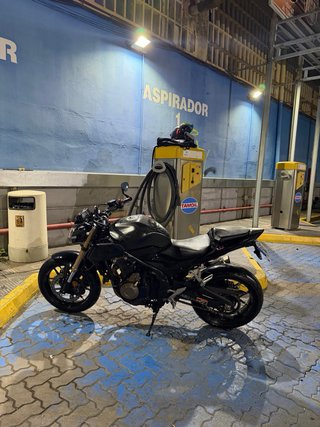 Honda CB500F 2022 Negra