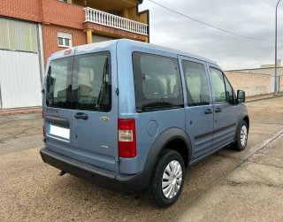 Ford Tourneo Connect 2004