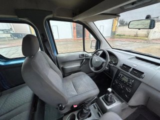 Ford Tourneo Connect 2004