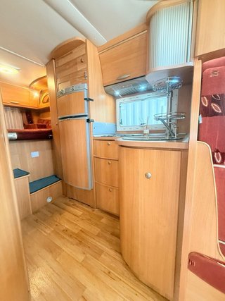Autocaravana perfilada garaje XXL 50.000 km