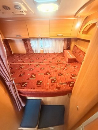 Autocaravana perfilada garaje XXL 50.000 km