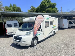 Autocaravana perfilada garaje XXL 50.000 km