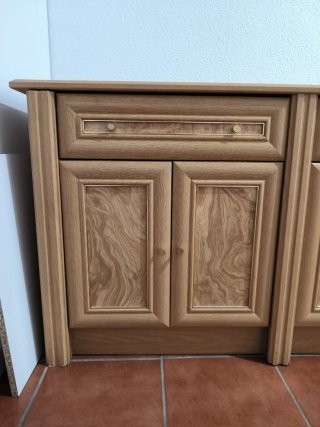 Mueble en Madera Maciza de Roble y Raiz