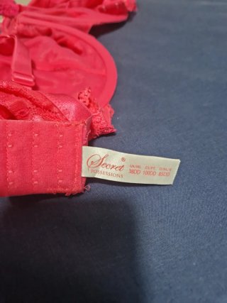 Sujetador fucsia y azul marino encaje