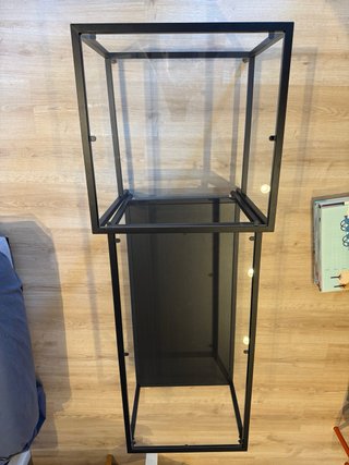 Mesa nido Ikea modelo VITTSJO vidrio y metal negro