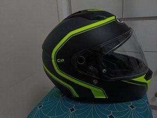 Casco Integral Moto HJC Negro y Amarillo