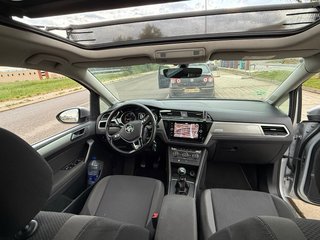 Volkswagen Touran 2016
