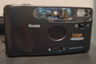 Lote 2 Fotocamere Compatte Kodak e Samsung