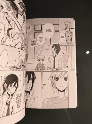 Horimiya Vol. 1, 2 y 3 con caja de regalo del 1