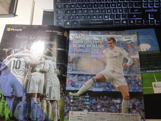 Revista y Poster Tour Bernabéu Real Madrid 2015