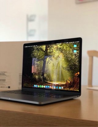MacBook Pro 13 2020 i5 512GB SSD 8GB RAM