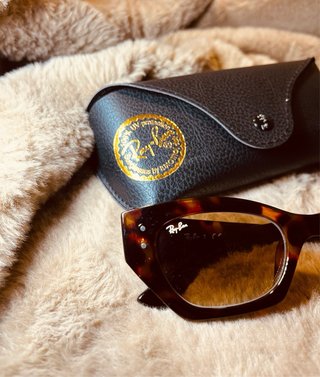 Óculos de Sol Ray-Ban RB 4430 Zena