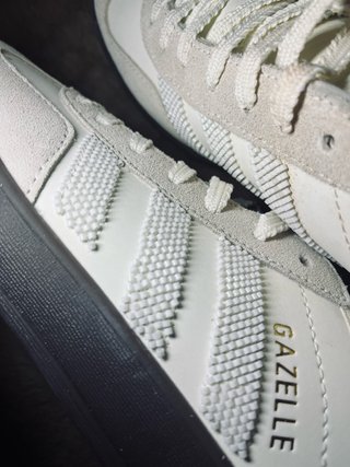 Tênis Adidas Bege/Branco