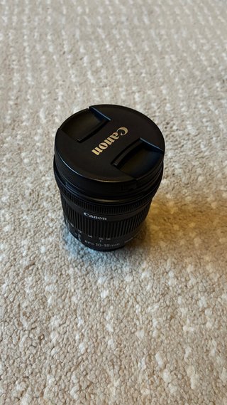 Lente Canon EFS 10-18mm f/4.5-5.6 IS STM