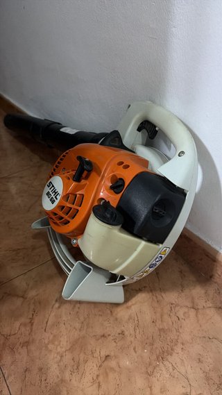 Cortacésped 650T y soplador sthil 56BG