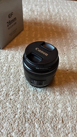 Objetiva Canon EF 28mm f/1.8 USM