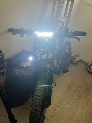 Bici Eléctrica Neon Racing E-Bike